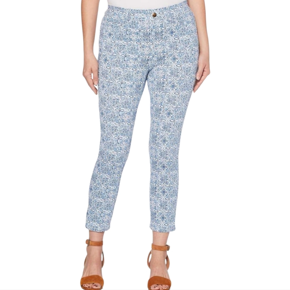 Rafella Comfy Blue and white Floral stretch Straight Leg‎ Pull on pants Size 8